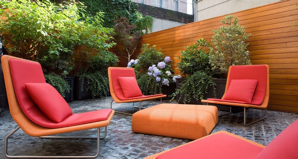 5 Ways to Rethink Your Outdoor Living Space This Summer